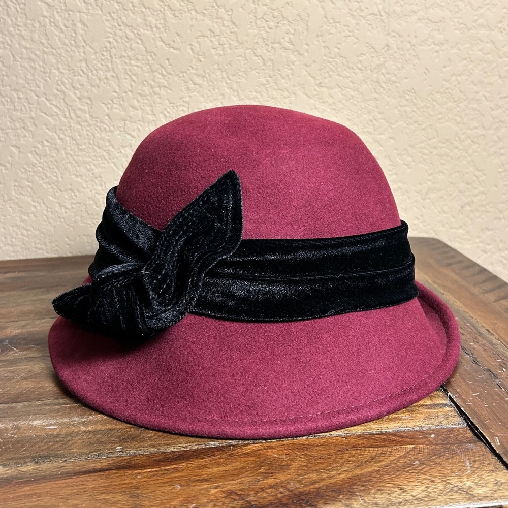 Scaasi Collezione Burgundy Felt Cloche Hat Velvet‎ Bow Accent Womens